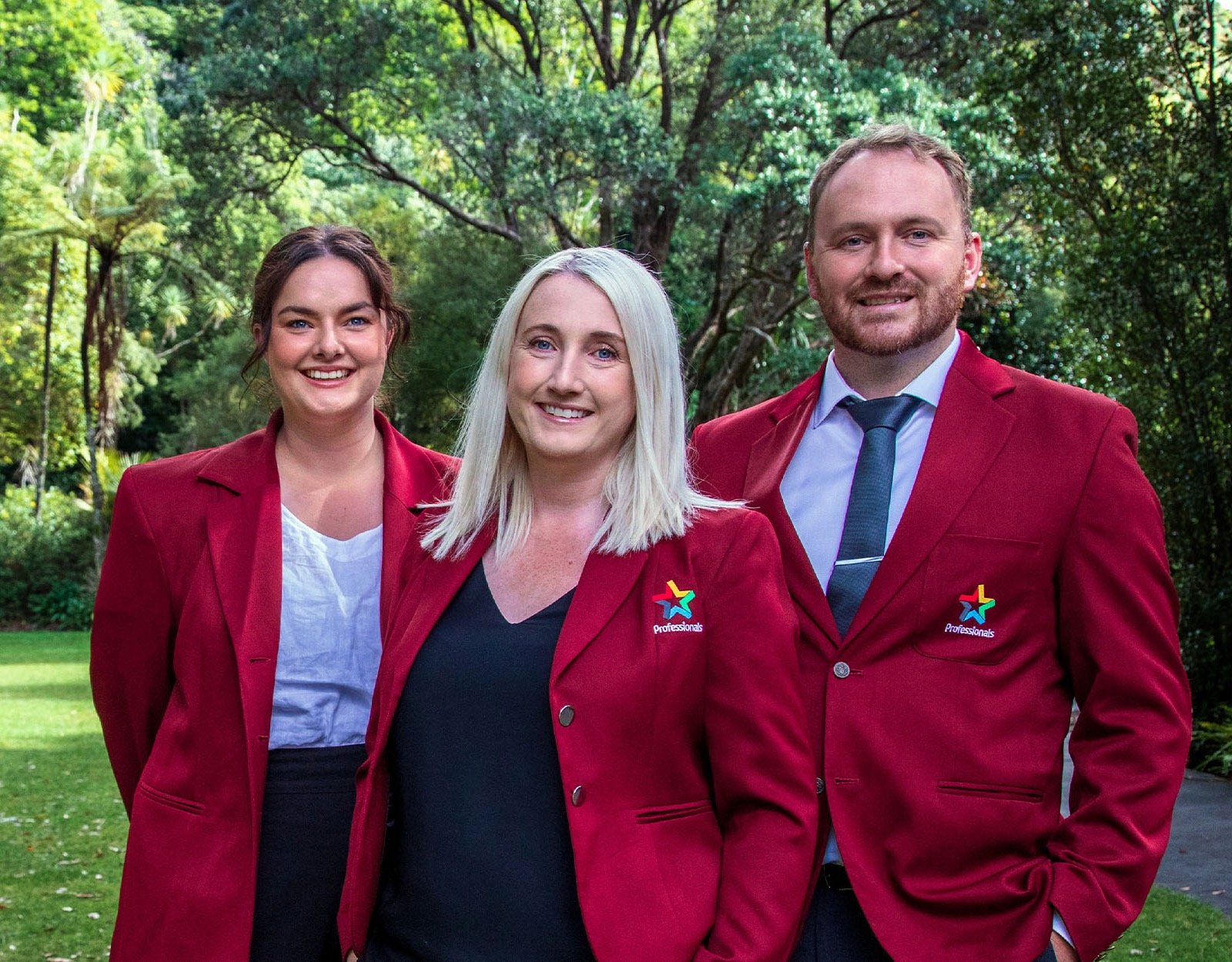 professionals_agent_hero_alice&aaron&kaitlyn
