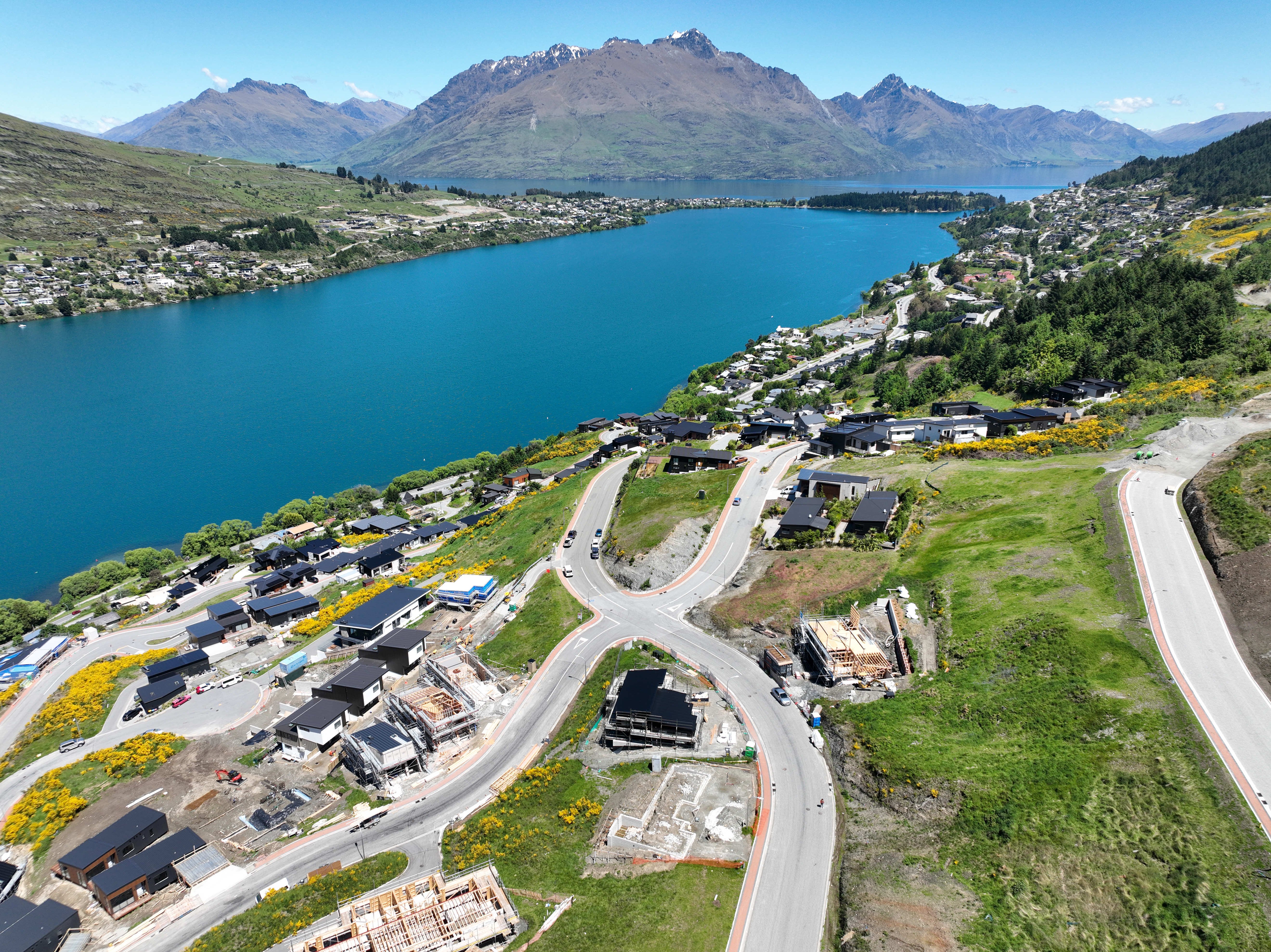 dji_fly_20251122_134422_551_1763772424328_photo Low