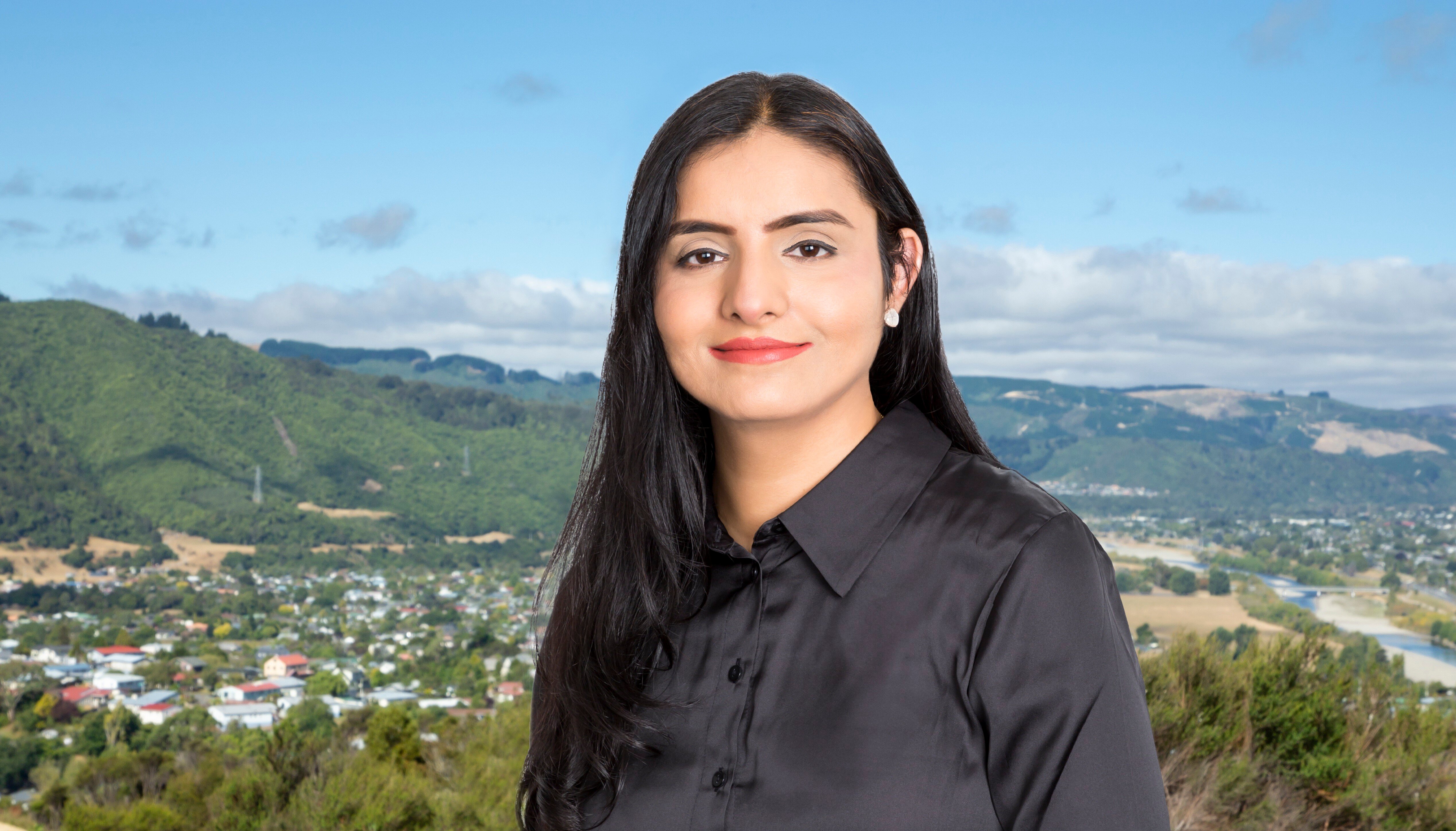 Babal 62115 Website head shot-1