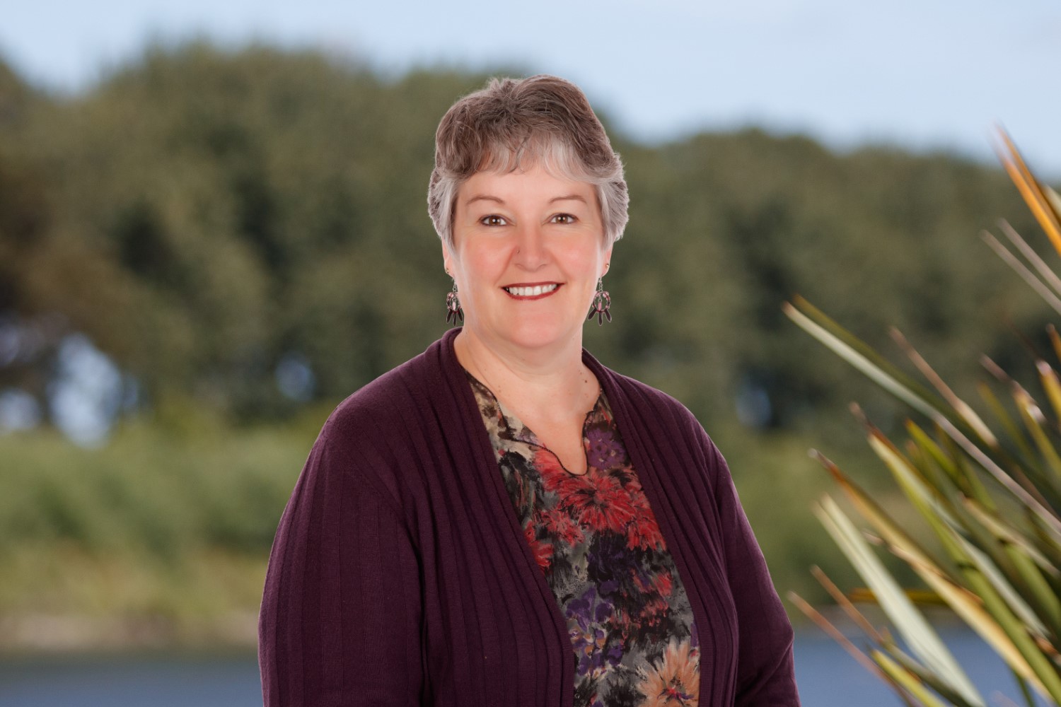Uniquerealty_Professionals_Bev_ Fletcher_Agent_CTA-1